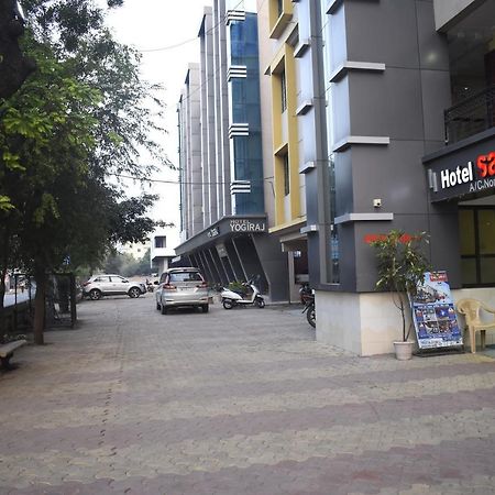 Hotel Sai Vishwa Shirdi Buitenkant foto