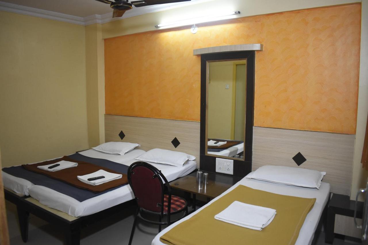 Hotel Sai Vishwa Shirdi Buitenkant foto