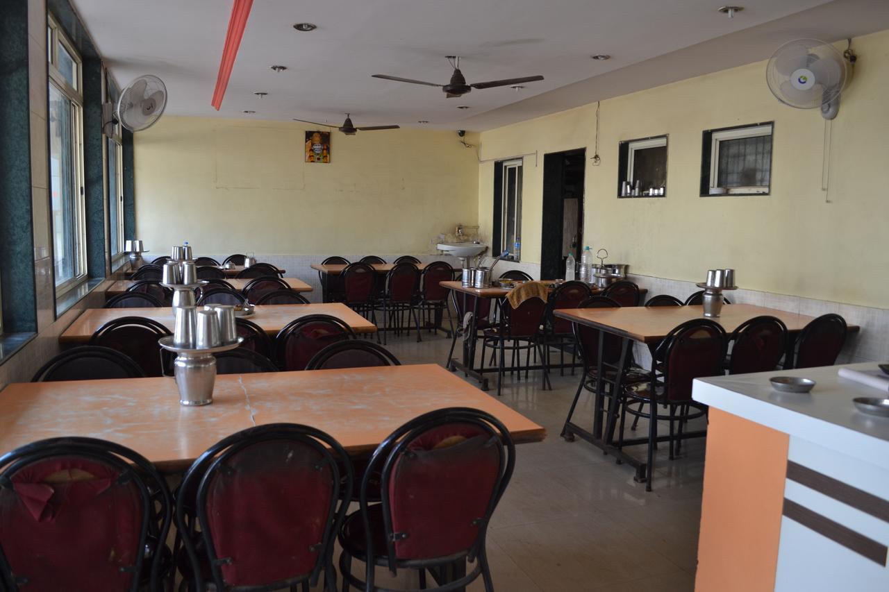Hotel Sai Vishwa Shirdi Buitenkant foto